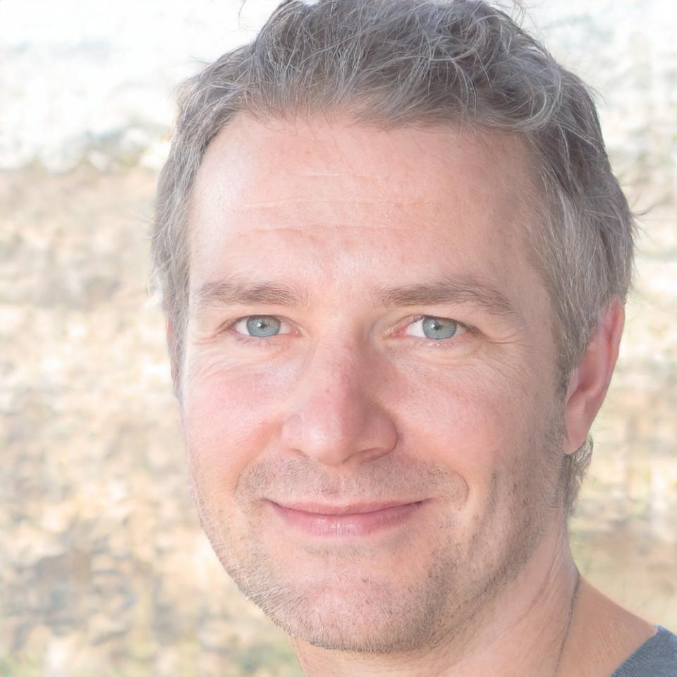 Dr. Marcus Hoffmann, Leitender Finanzanalyst bei sylverinthavoxa